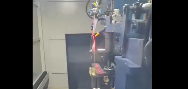 切割機